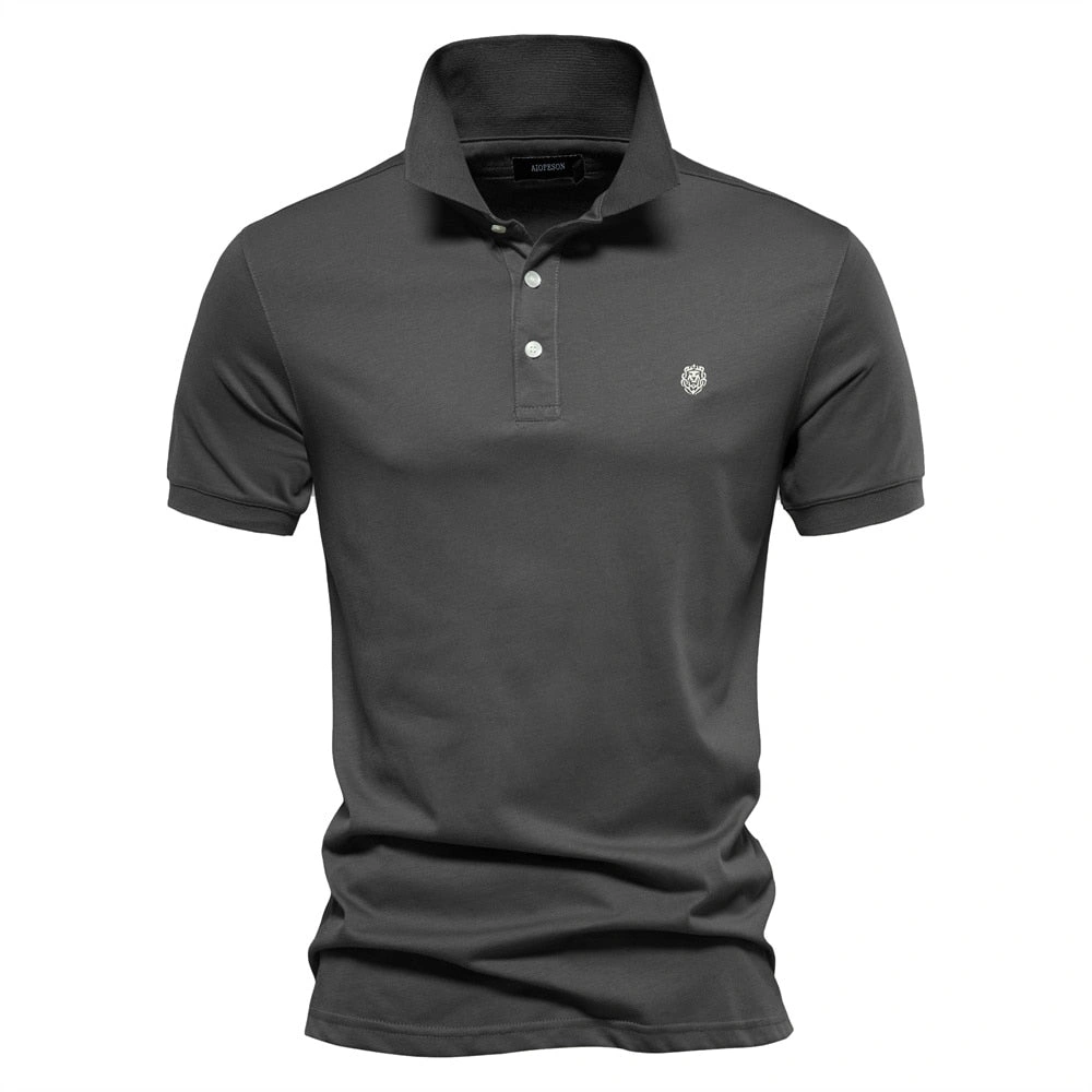 West Louis™ Polo brodé en coton: L'élégance décontractée. Un classique revisité, pour un style impeccable.